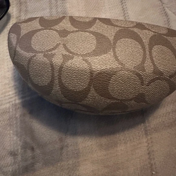 Coach sunglasses with case and wristlet. Never used - Picture 2 of 8